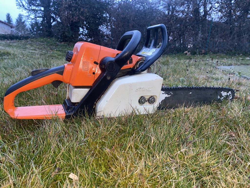 Acheter Tronçonneuse STIHL 021 Occasion