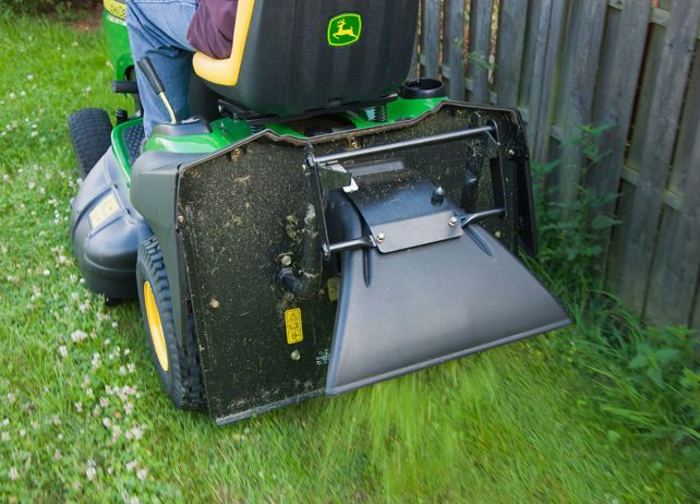 Déflecteur arrière pour autoportée JOHN DEERE X 155 R